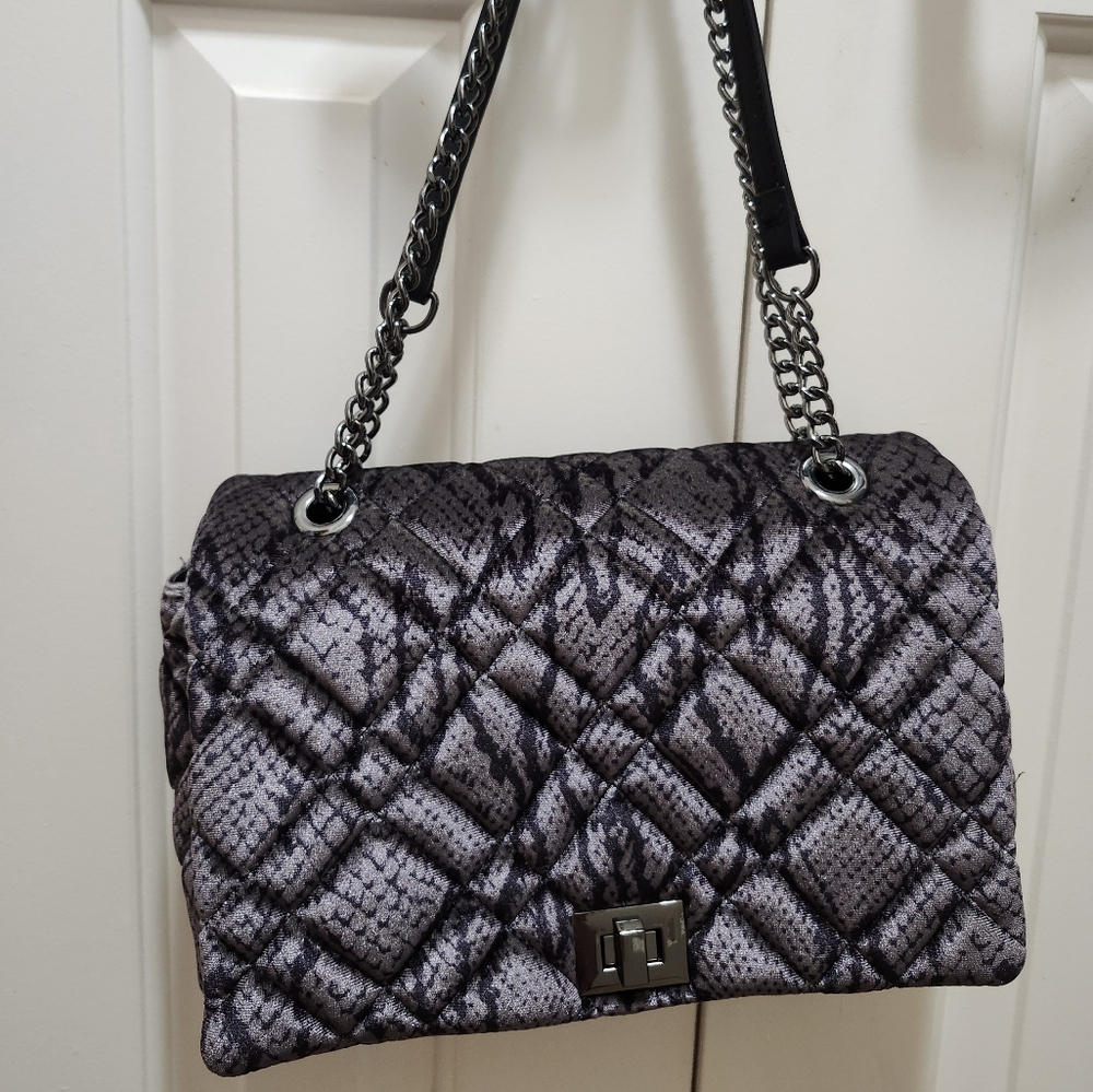 Quilted Black and Gray Chain Shoulder Bag
